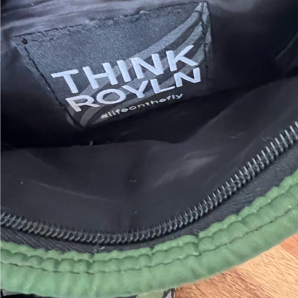 Think Royln Bum Bag Crossbody Puffer Handbag Green 2 Straps Green Snake Print - Picture 6 of 12